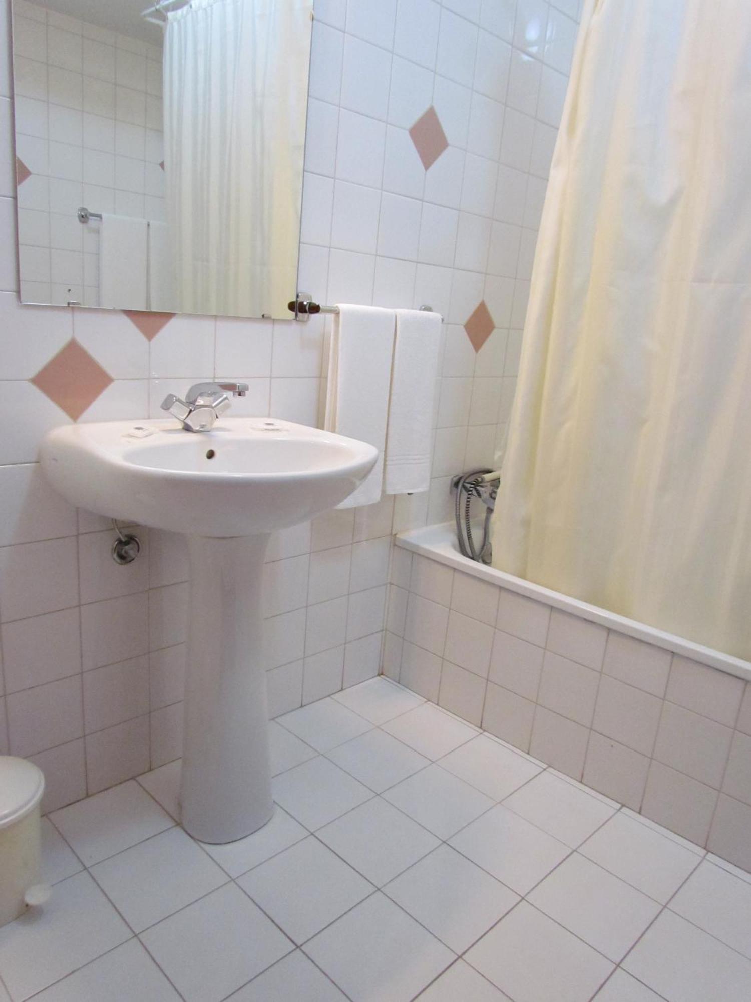 Sao Tomas Hotel Fatima Ngoại thất bức ảnh